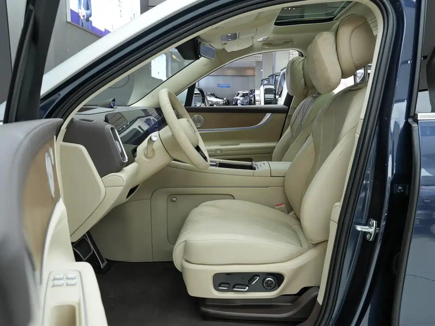 Wenjie M9 2025 Ultra Extended Range Edition (52kWh, 6-seater, 192-line LiDAR) — миниатюра 11
