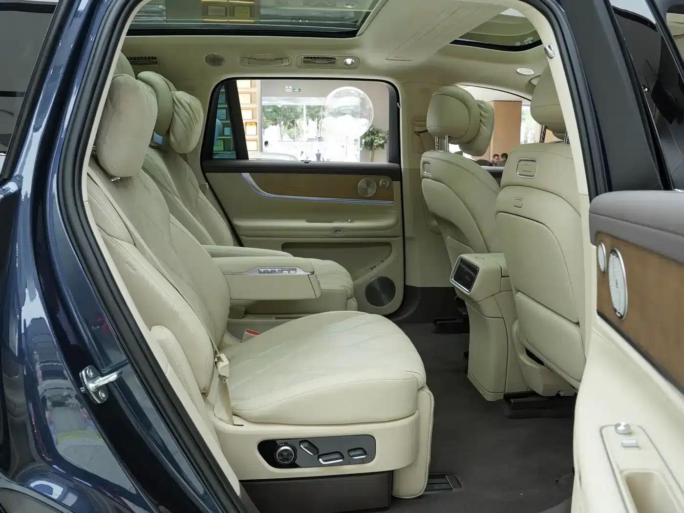 Wenjie M9 2025 Ultra Extended Range Edition (52kWh, 6-seater, 192-line LiDAR) — миниатюра 13