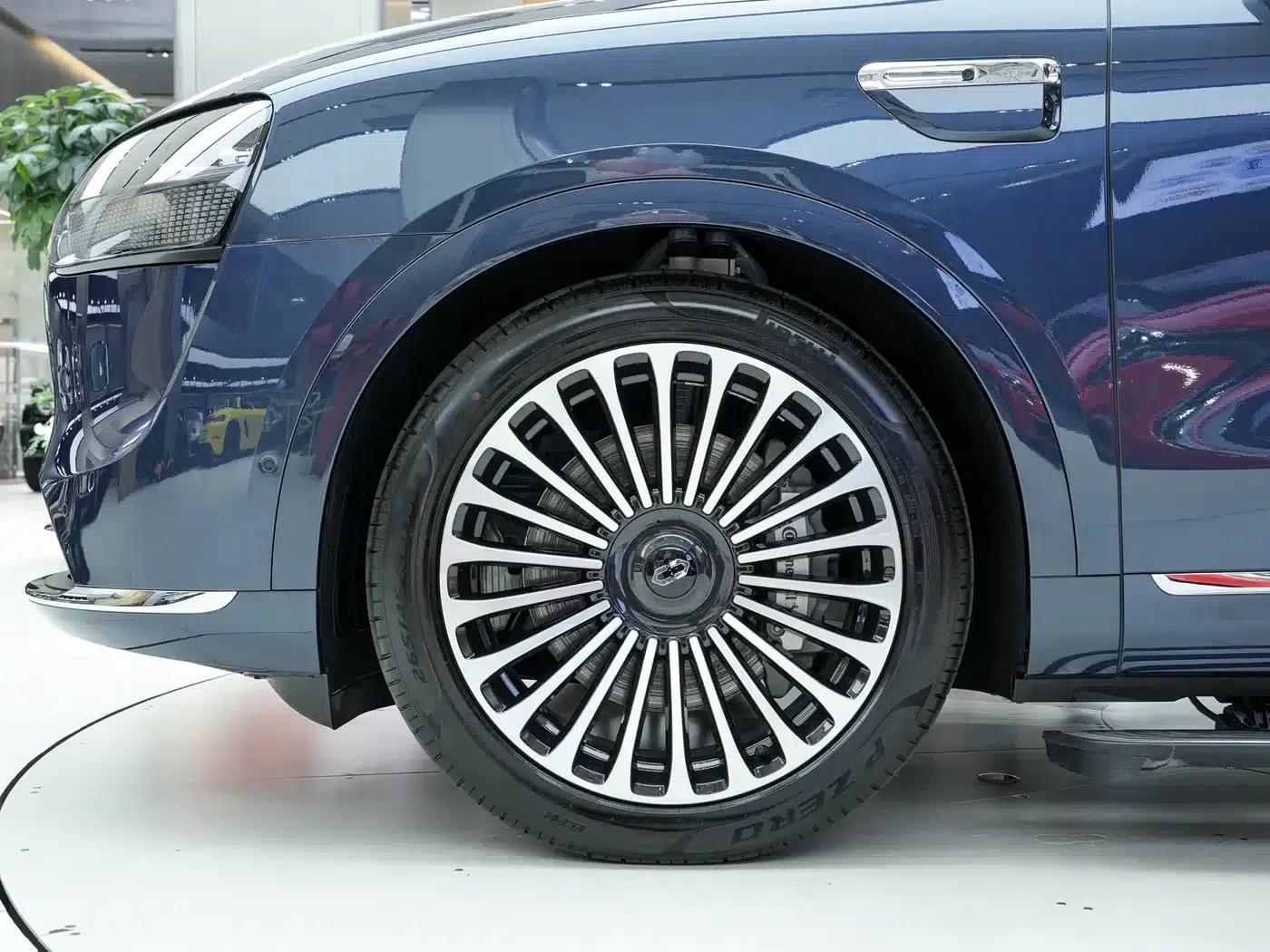 Wenjie M9 2025 Ultra Extended Range Edition (52kWh, 6-seater, 192-line LiDAR) — миниатюра 24