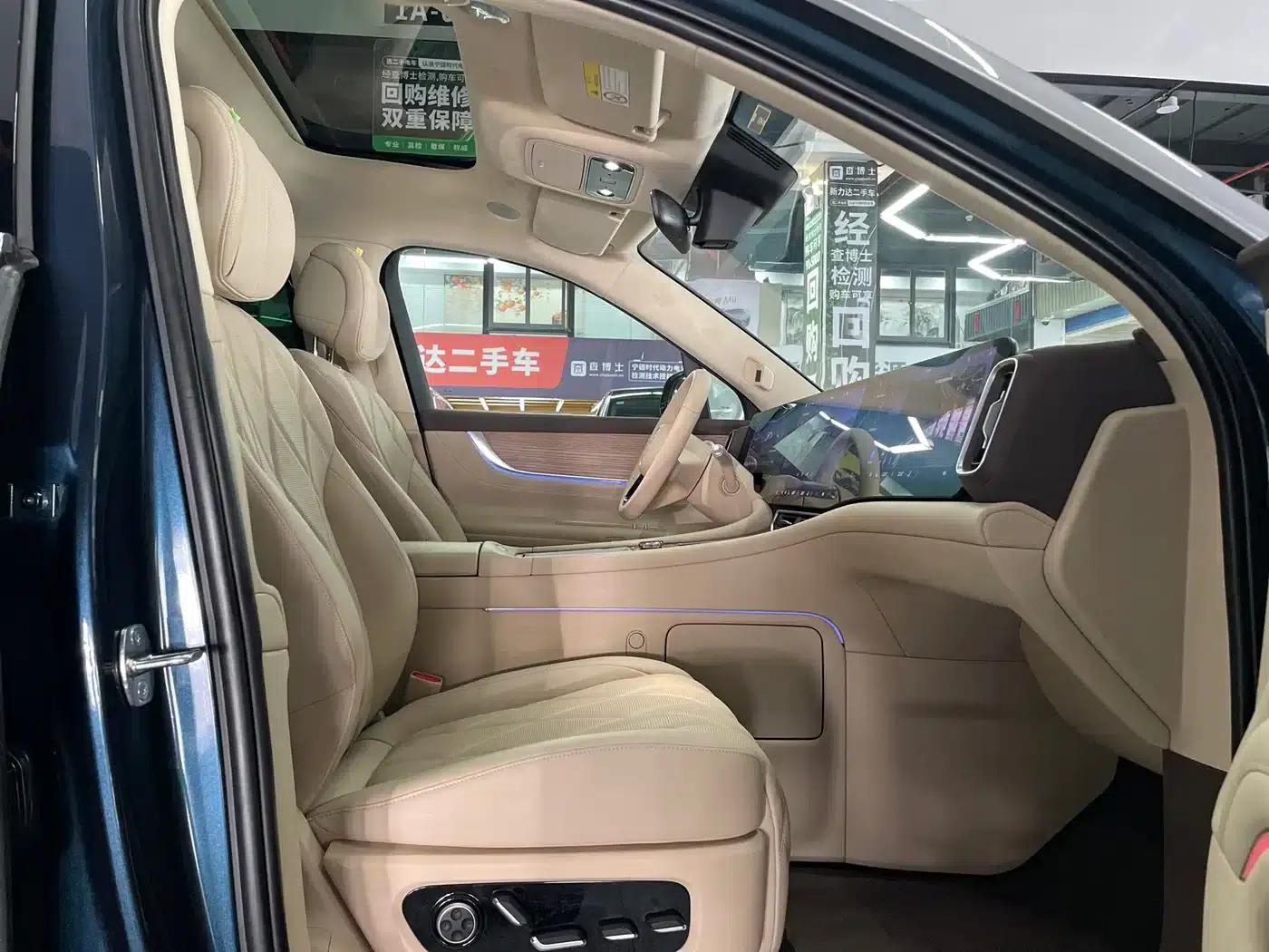 Wenjie M9 2025 Ultra Extended Range Edition 52kWh 6-Seat Version (192-line LiDAR) — миниатюра 11