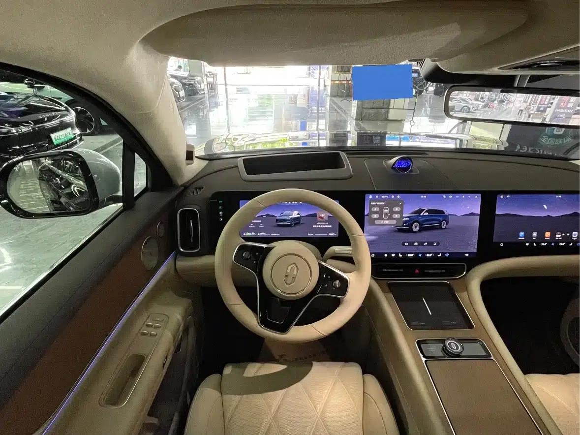 Wenjie M9 2025 Ultra Extended Range Edition 52kWh 6-Seat Version (192-line LiDAR) — миниатюра 13