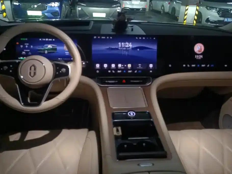 Wenjie M9 2025 Ultra Extended Range Edition (52kWh, 5-seater, 192-line LiDAR) — миниатюра 12