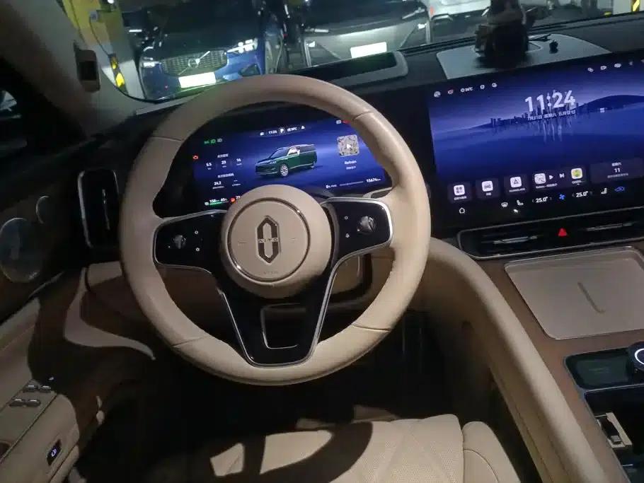 Wenjie M9 2025 Ultra Extended Range Edition (52kWh, 5-seater, 192-line LiDAR) — миниатюра 15