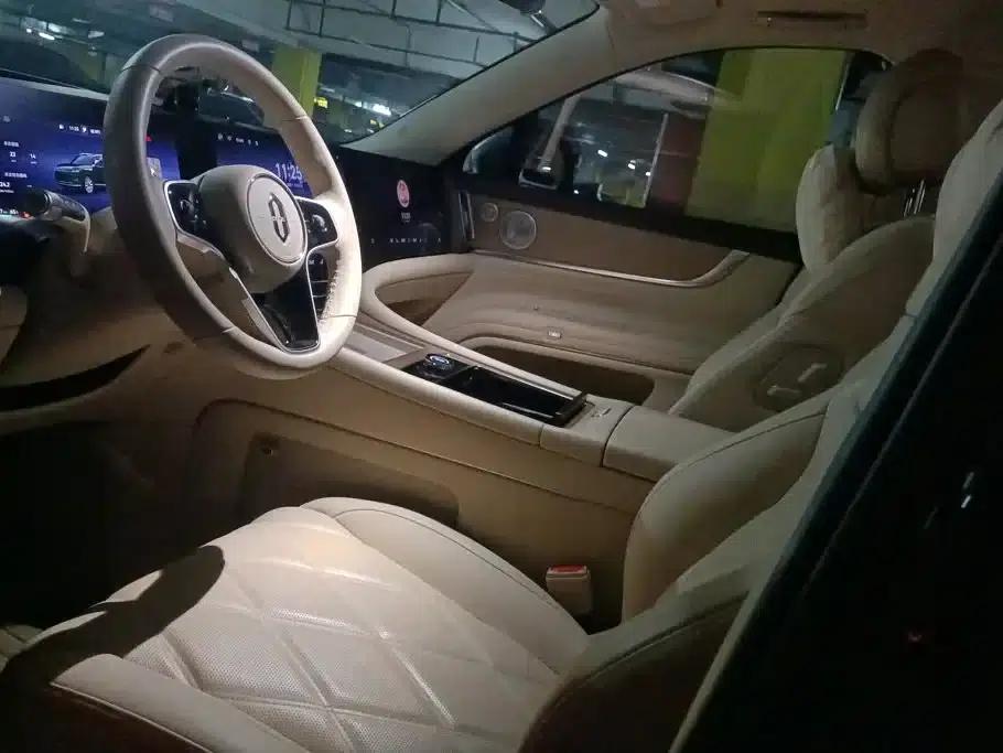 Wenjie M9 2025 Ultra Extended Range Edition (52kWh, 5-seater, 192-line LiDAR) — миниатюра 9