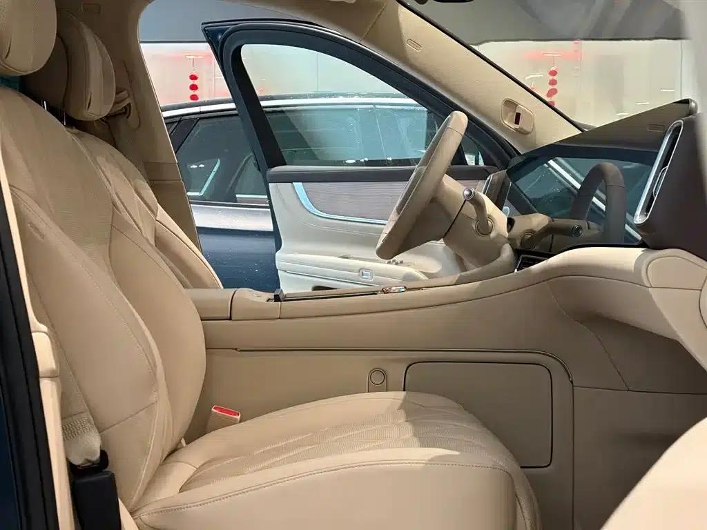 Wenjie M9 2025 Ultra Extended Range Edition 52kWh 6-Seat Version (192-line LiDAR) — миниатюра 17