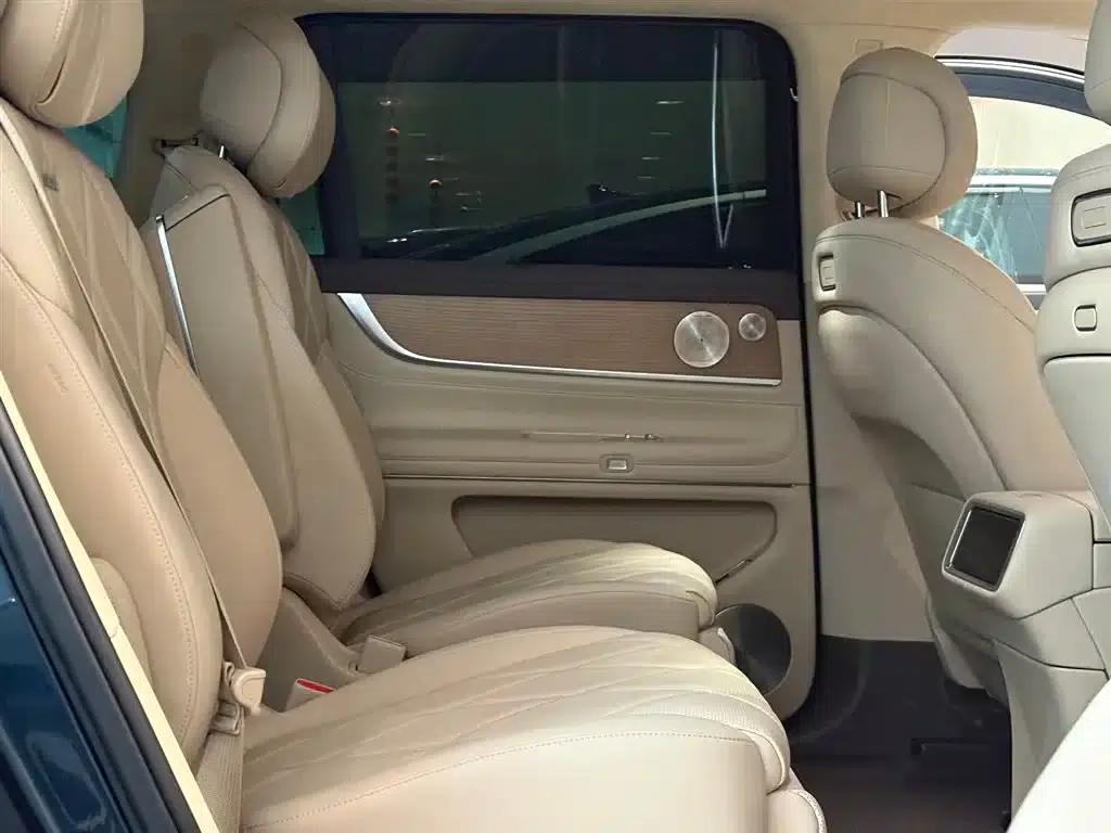Wenjie M9 2025 Ultra Extended Range Edition 52kWh 6-Seat Version (192-line LiDAR) — миниатюра 18