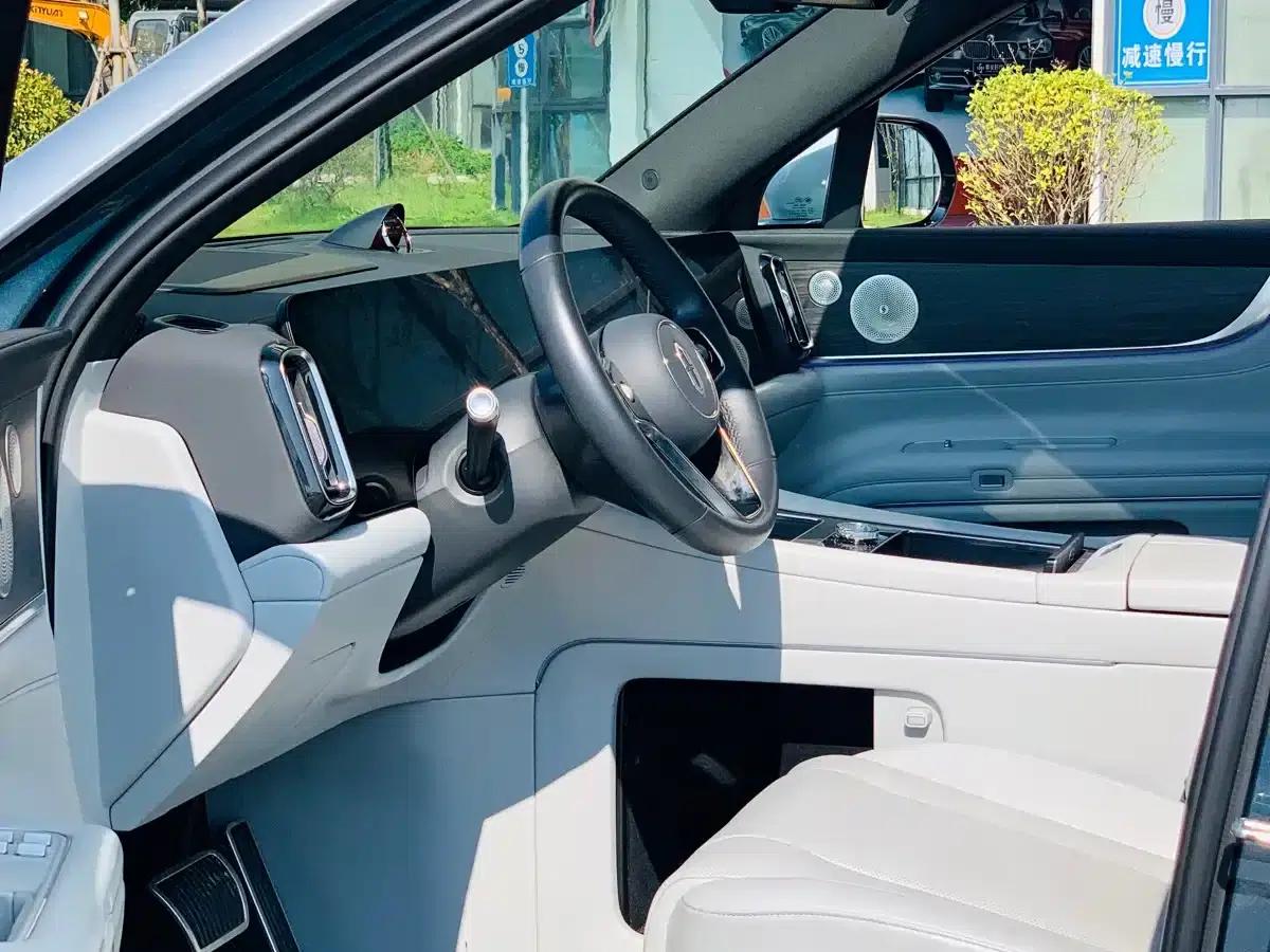 Wenjie M9 2024 Range Extended Ultra Edition 42kWh 6-Seater — миниатюра 17
