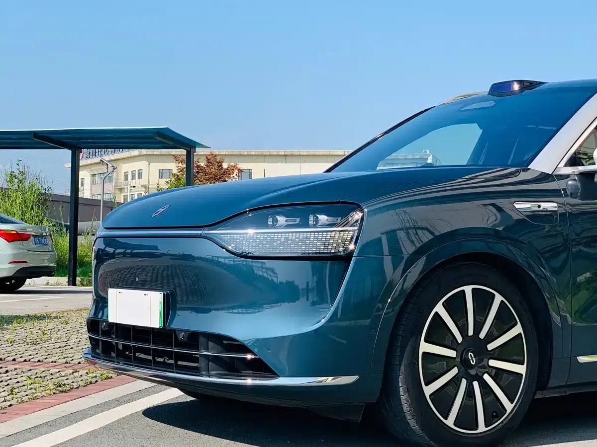 Wenjie M9 2024 Range Extended Ultra Edition 42kWh 6-Seater — миниатюра 4