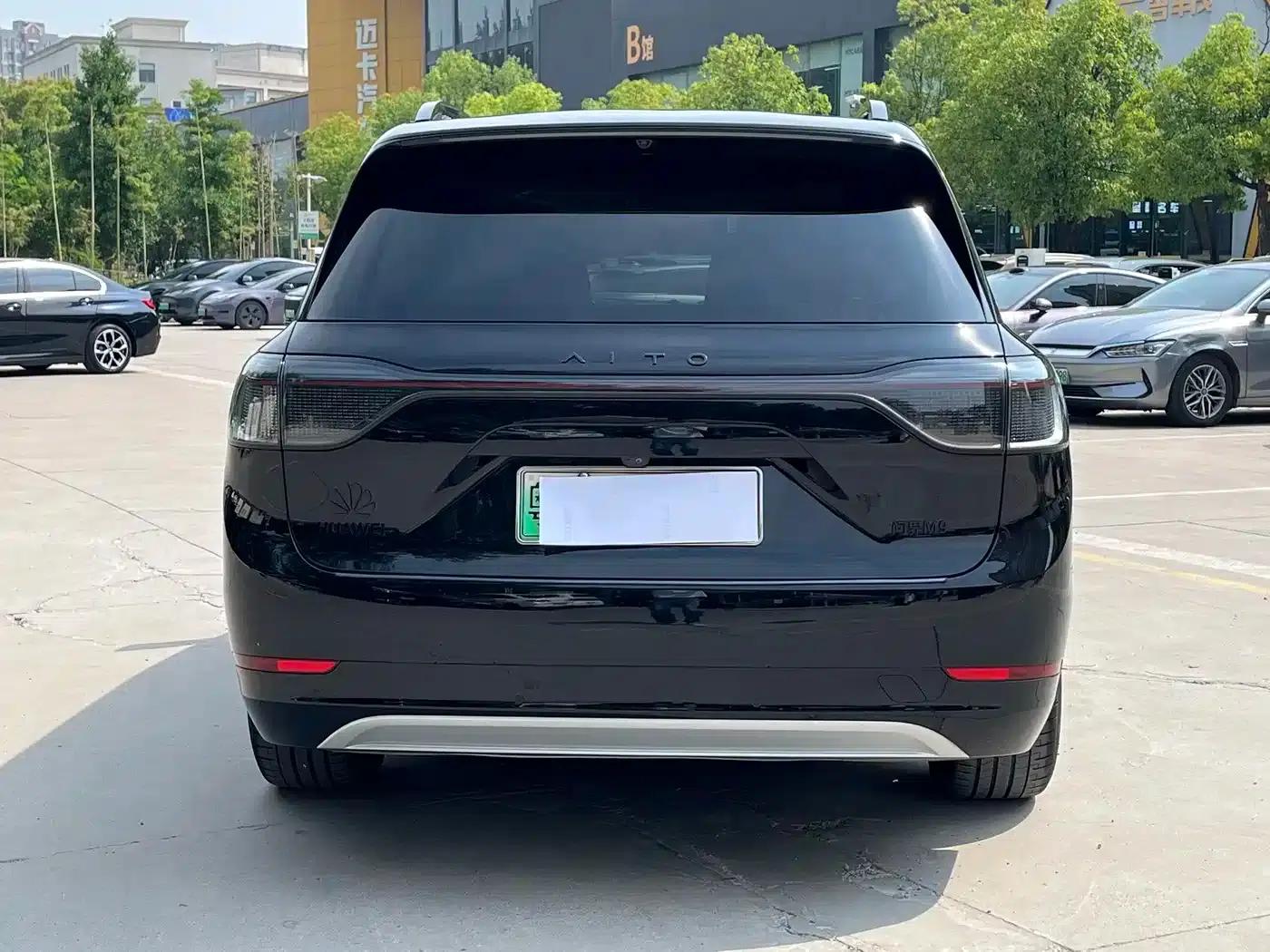Wenjie M9 2024 Range Extended Ultra Edition 52kWh 6-Seater — миниатюра 14
