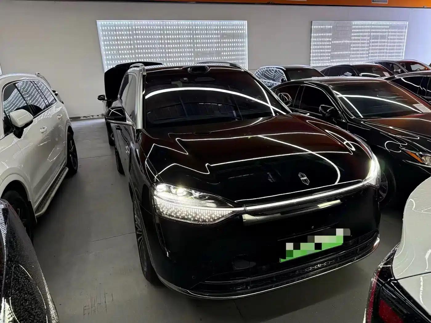 Wenjie M9 2024 Range Extended Ultra Edition 42kWh 6-Seater — миниатюра 2