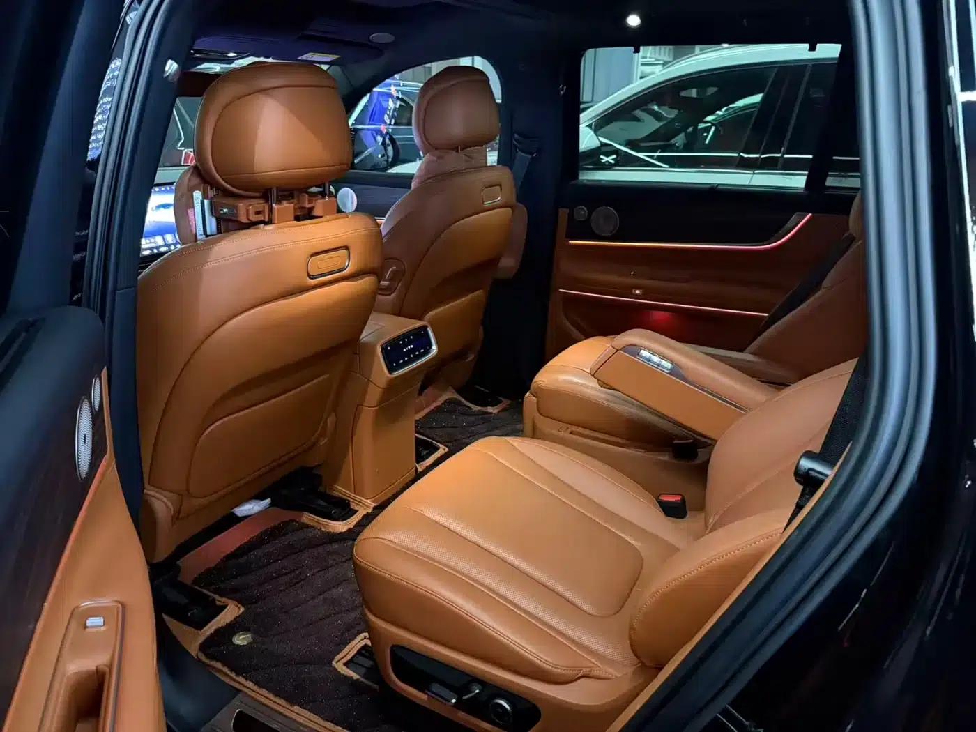 Wenjie M9 2024 Range Extended Ultra Edition 42kWh 6-Seater — миниатюра 7
