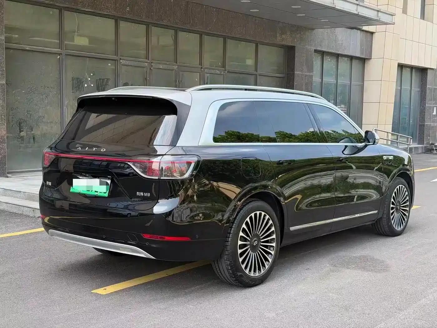 Wenjie M9 2024 Range Extended Ultra Edition 52kWh 6-Seater — миниатюра 4