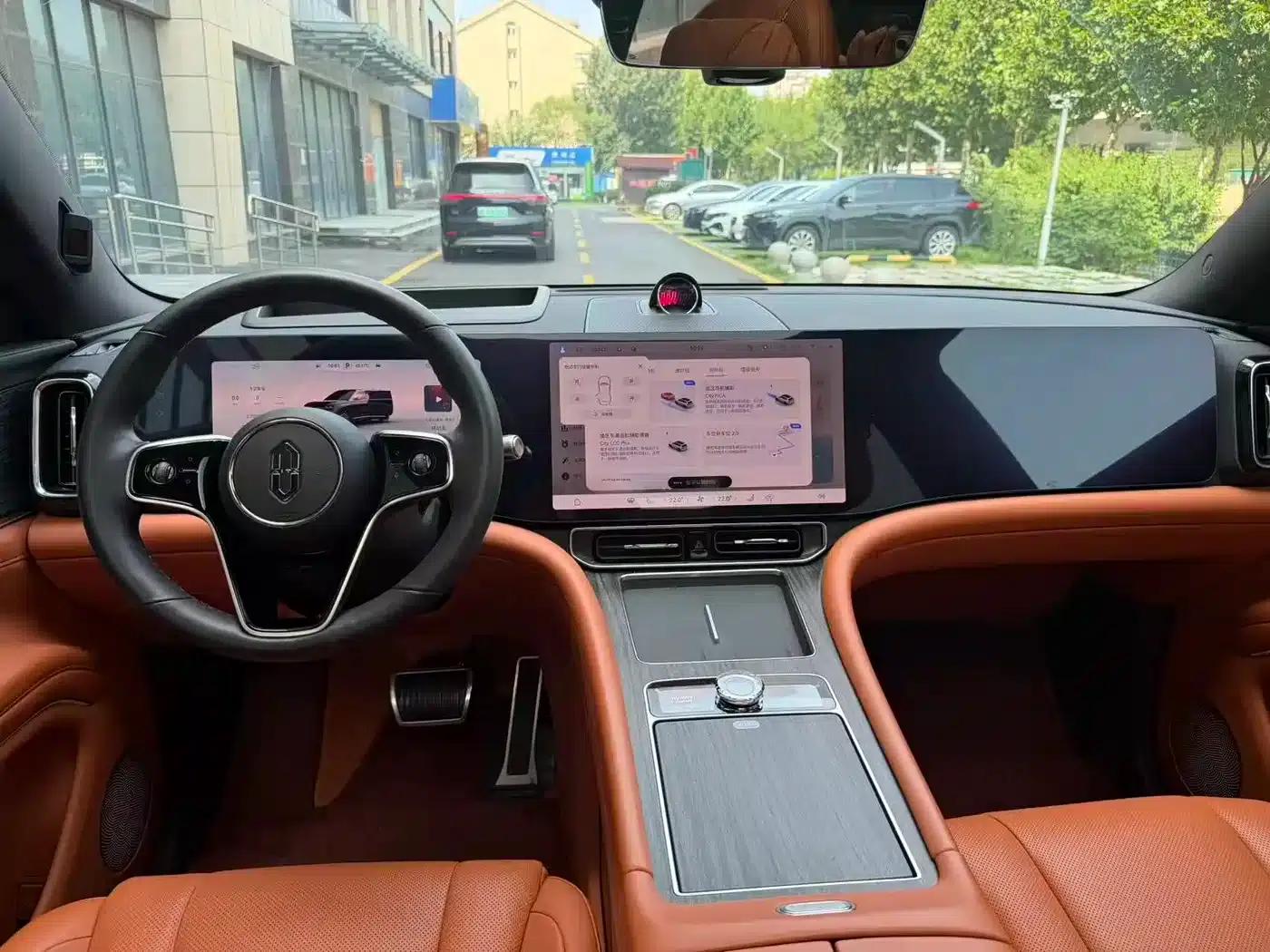 Wenjie M9 2024 Range Extended Ultra Edition 52kWh 6-Seater — миниатюра 9
