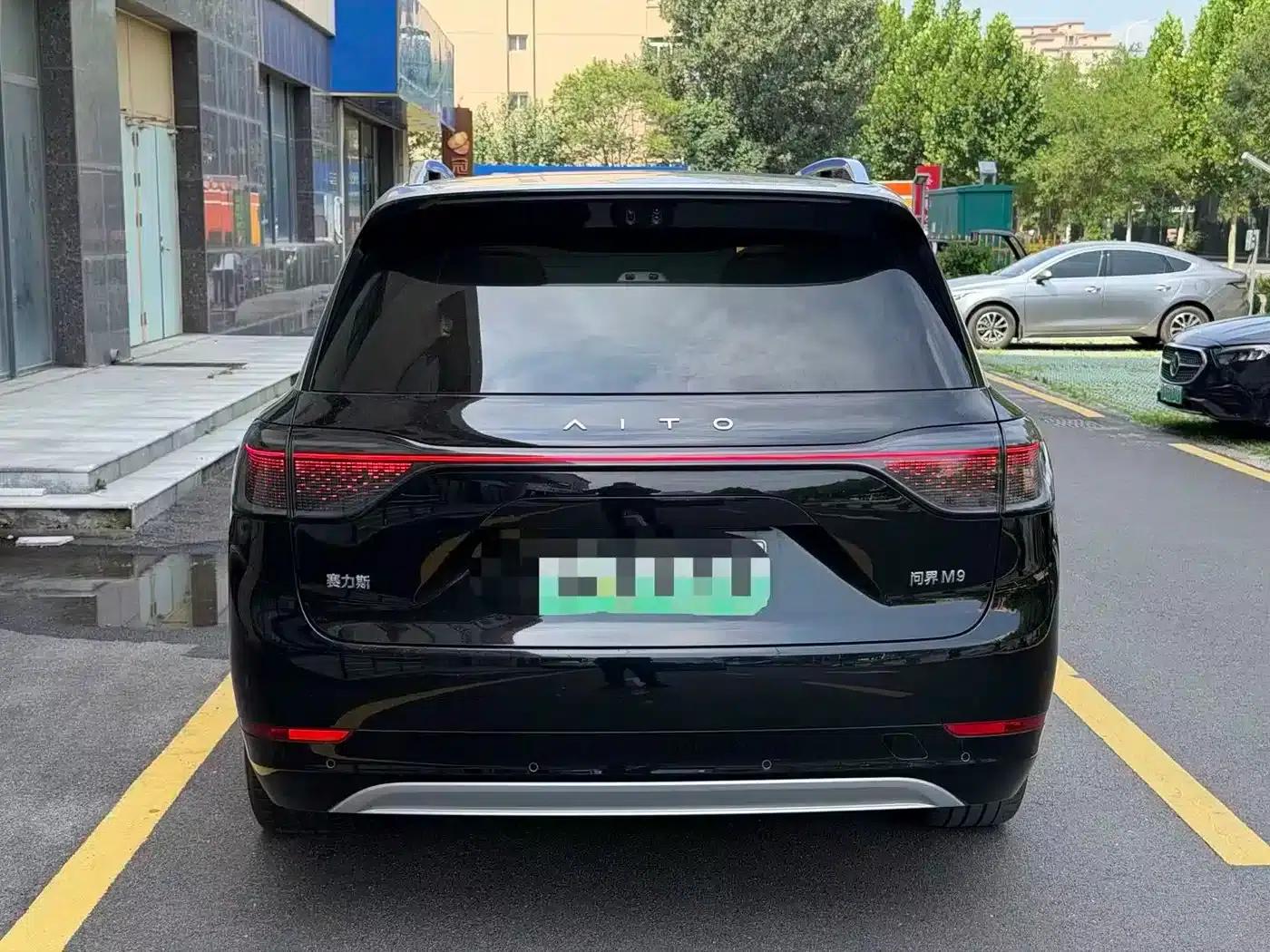 Wenjie M9 2025 Ultra Extended Range Edition (52kWh, 6-seater, 192-line LiDAR) — миниатюра 8