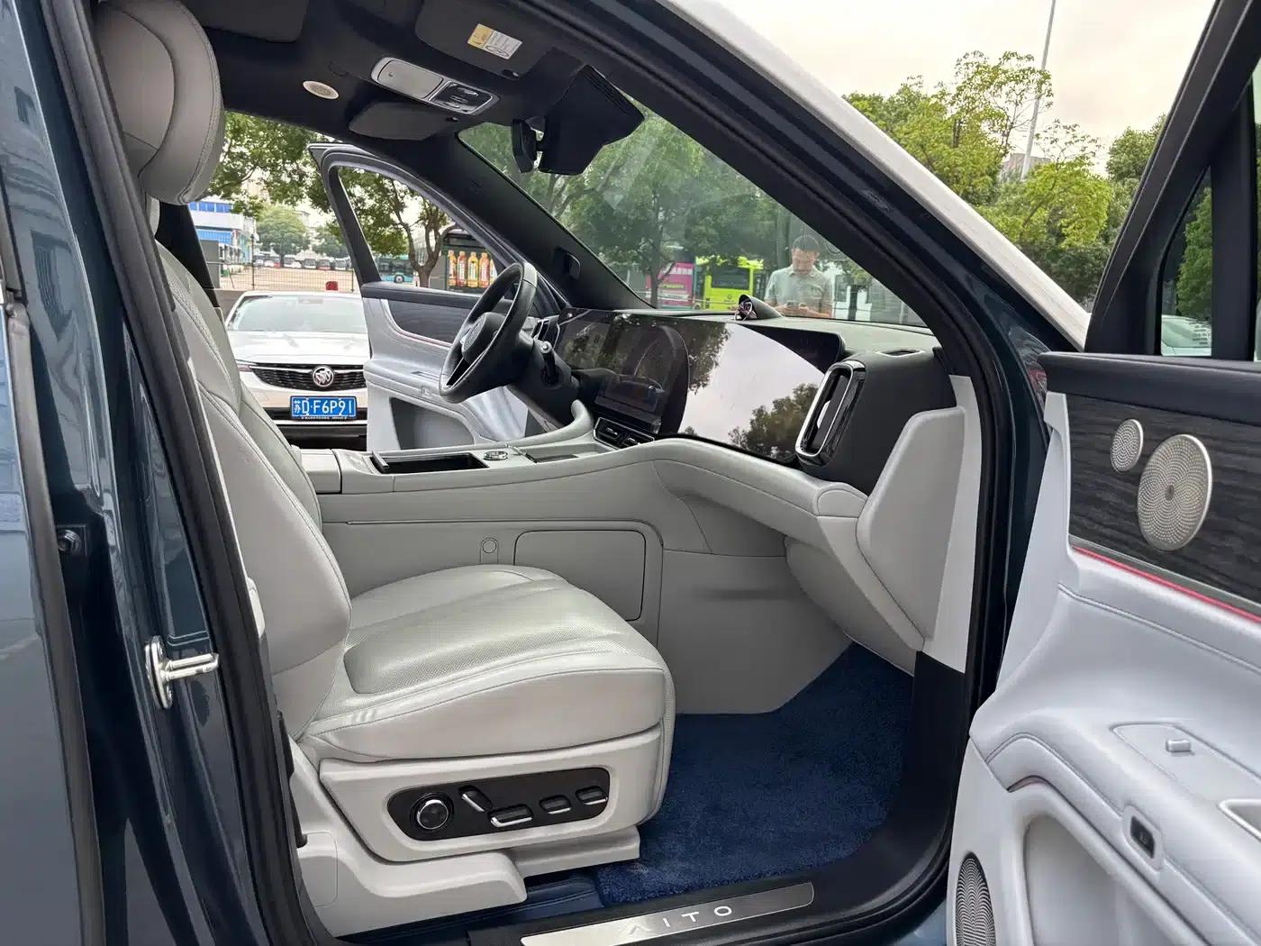 Wenjie M9 2024 Range Extended Ultra Edition 42kWh 6-Seater — миниатюра 16