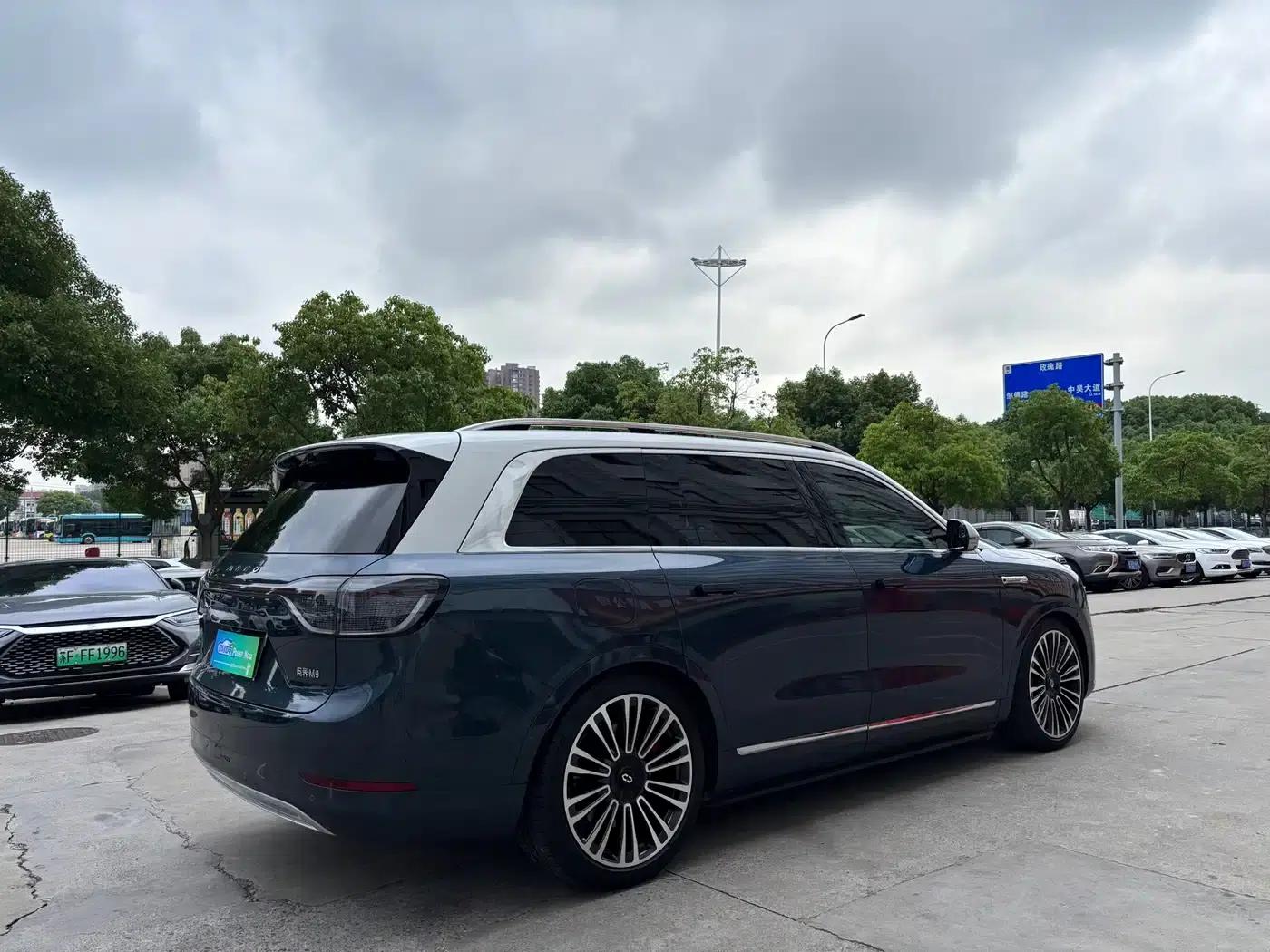 Wenjie M9 2024 Range Extended Ultra Edition 42kWh 6-Seater — миниатюра 5