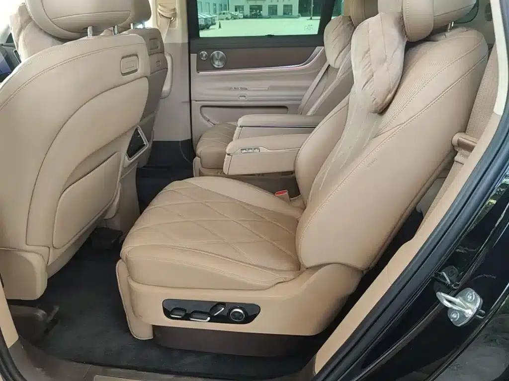 Wenjie M9 2025 Ultra Extended Range Edition (52kWh, 6-seater, 192-line LiDAR) — миниатюра 17