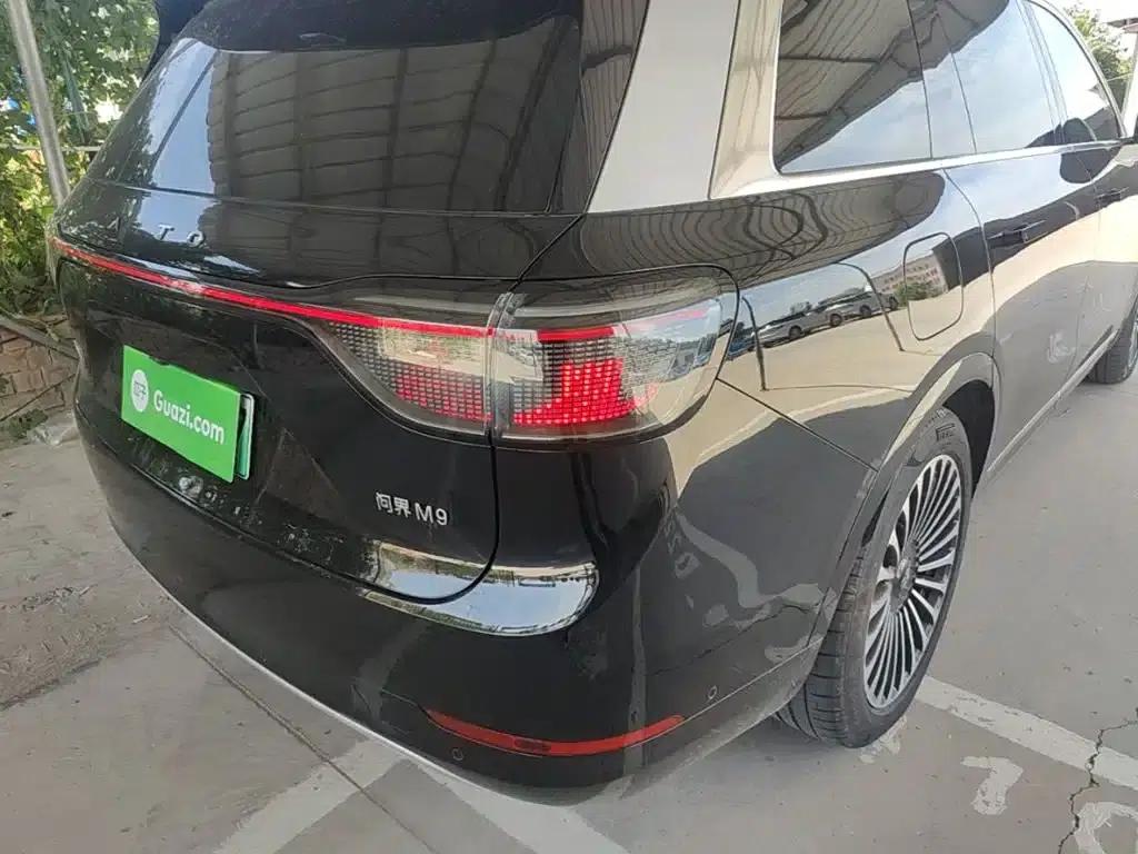 Wenjie M9 2025 Ultra Extended Range Edition (52kWh, 6-seater, 192-line LiDAR) — миниатюра 8