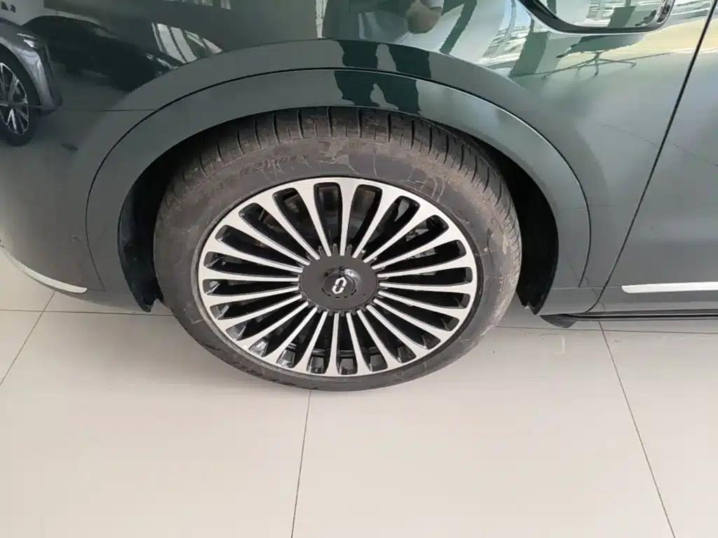 Wenjie M9 2025 Ultra Extended Range Edition (52kWh, 5-seater, 192-line LiDAR) — миниатюра 23