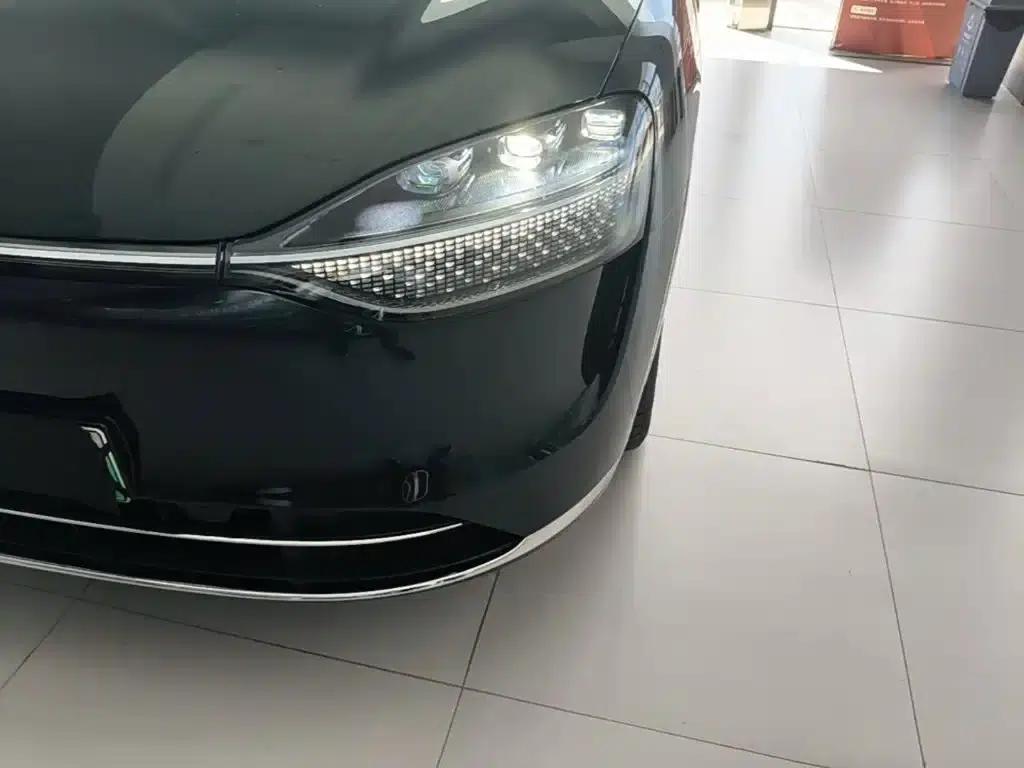 Wenjie M9 2025 Ultra Extended Range Edition (52kWh, 5-seater, 192-line LiDAR) — миниатюра 24