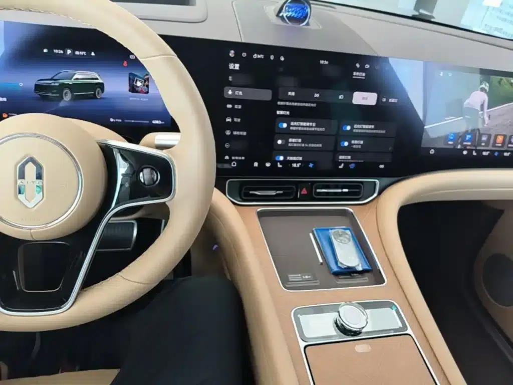 Wenjie M9 2025 Ultra Extended Range Edition (52kWh, 5-seater, 192-line LiDAR) — миниатюра 10