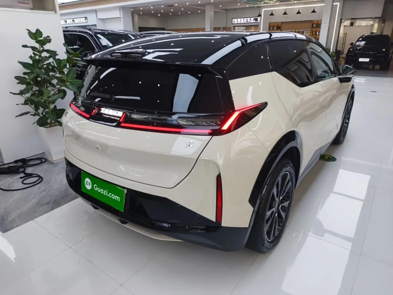 Zeekr X 2025 Four-Seater Rear-Drive Cube Version — миниатюра 6