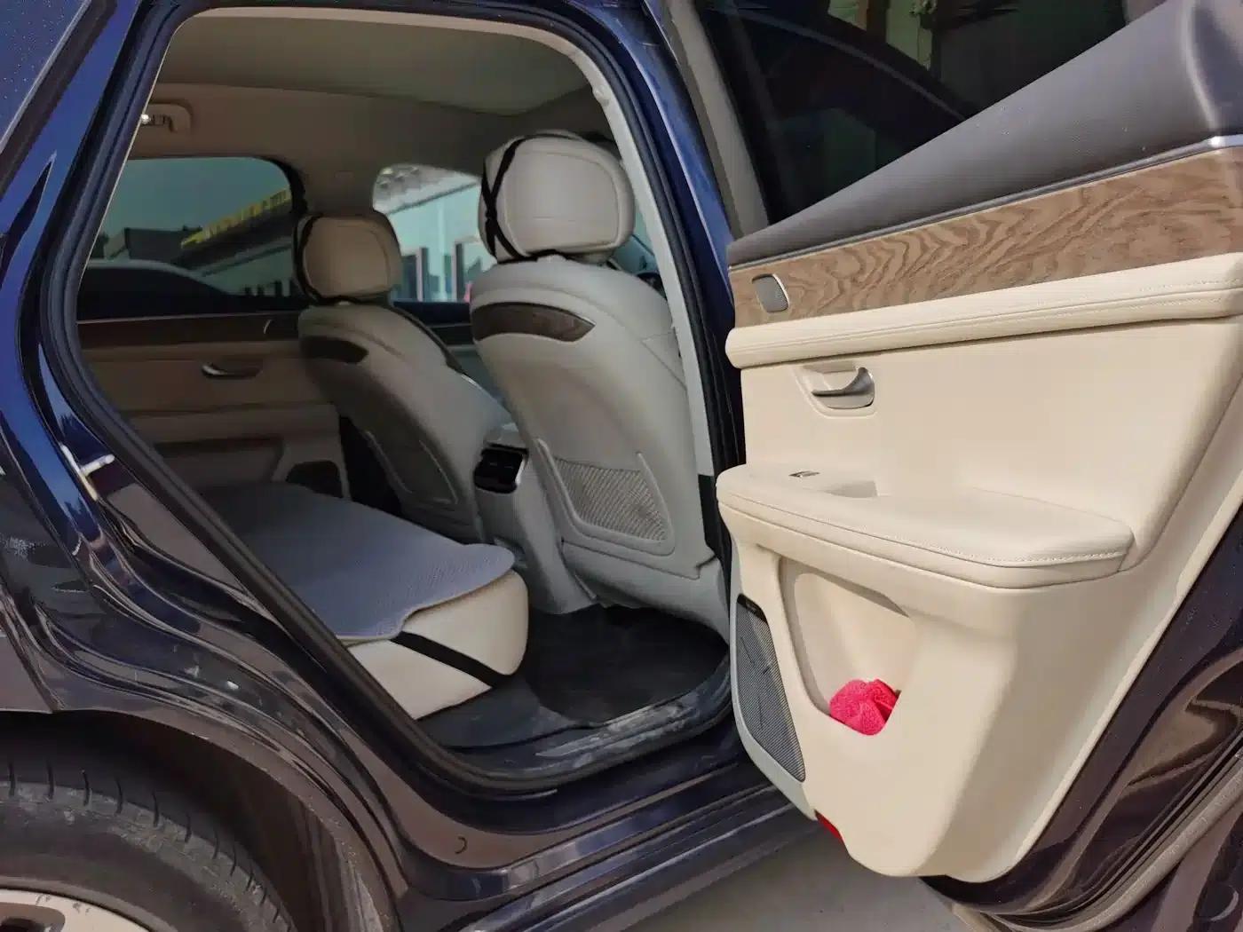 Wenjie M5 2022 Extended Range 4WD Ultimate Edition — миниатюра 9