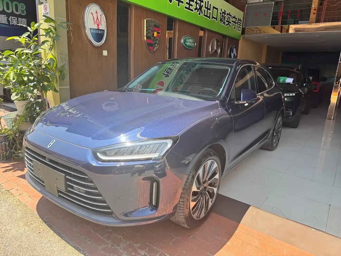 Wenjie M5 2022 Extended Range 4WD Ultimate Edition — миниатюра 1