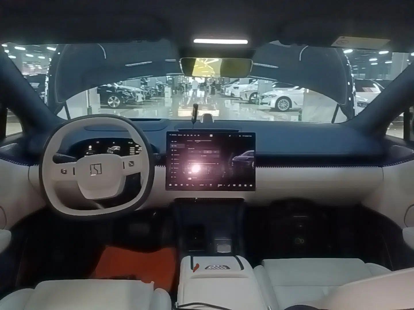 Zeekr 007 2024 Rear-Drive Enhanced Version 75 kWh — миниатюра 12