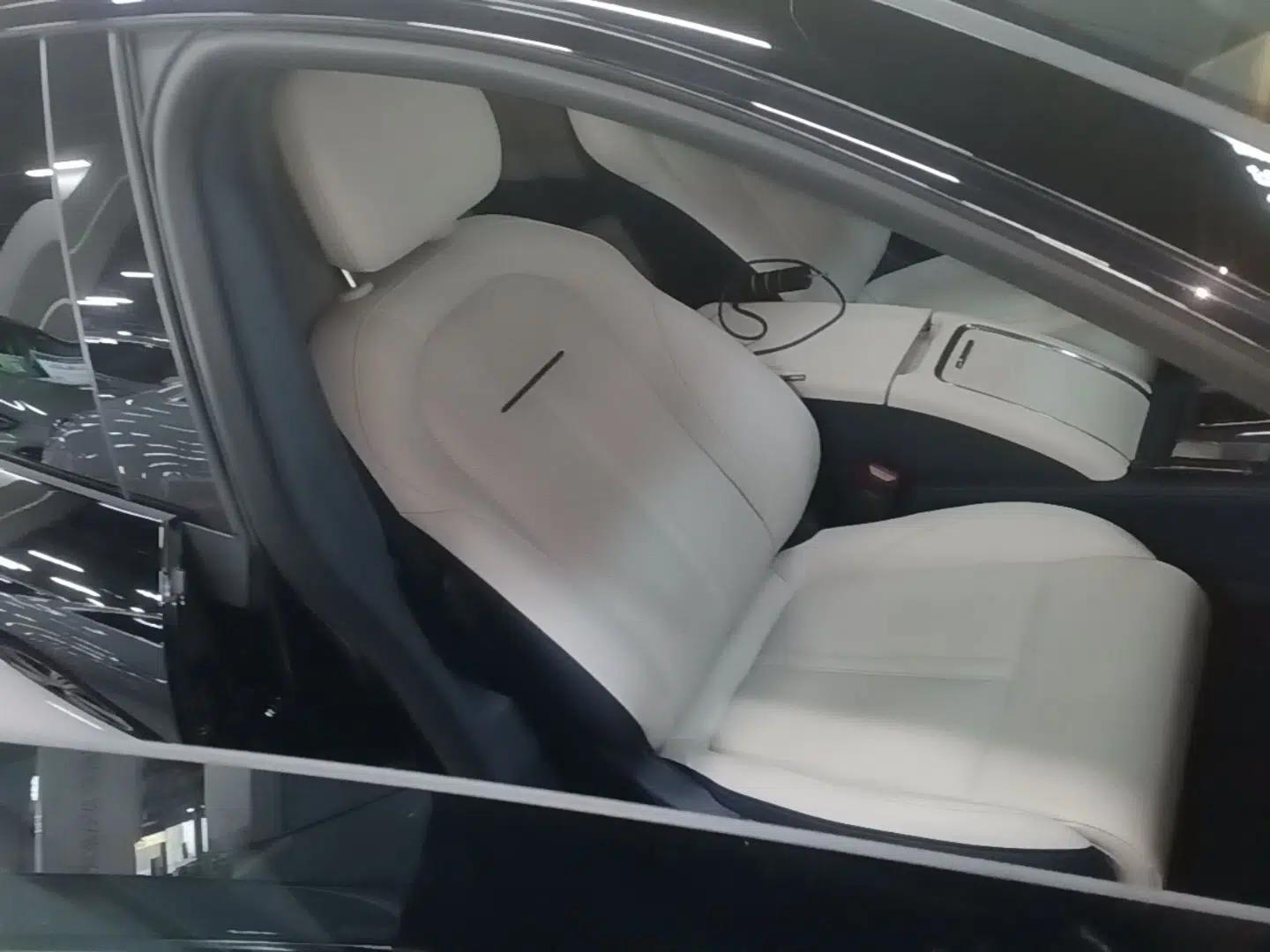 Zeekr 007 2024 Rear-Drive Enhanced Version 75 kWh — миниатюра 19