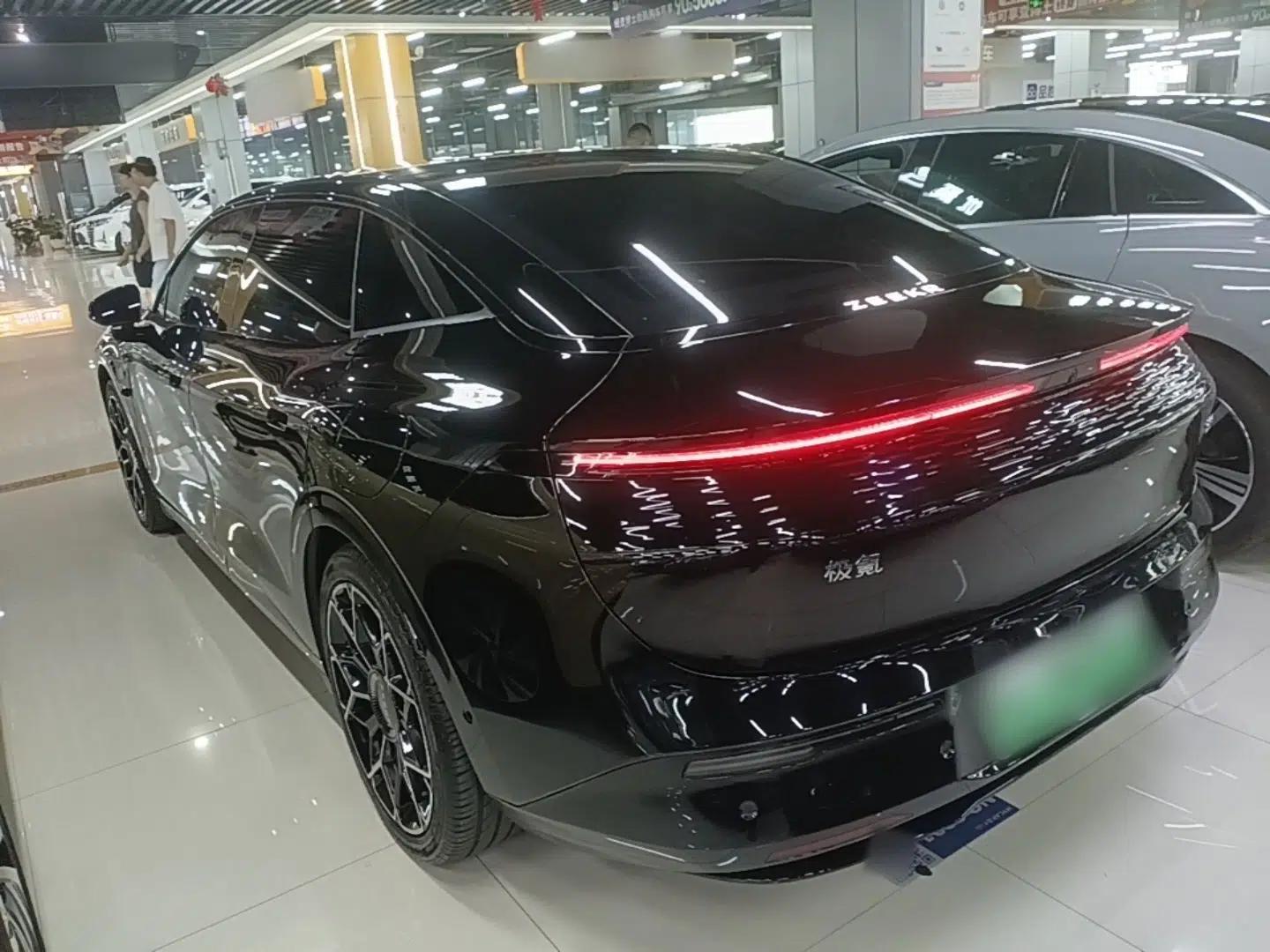 Zeekr 007 2024 Rear-Drive Enhanced Version 75 kWh — миниатюра 4