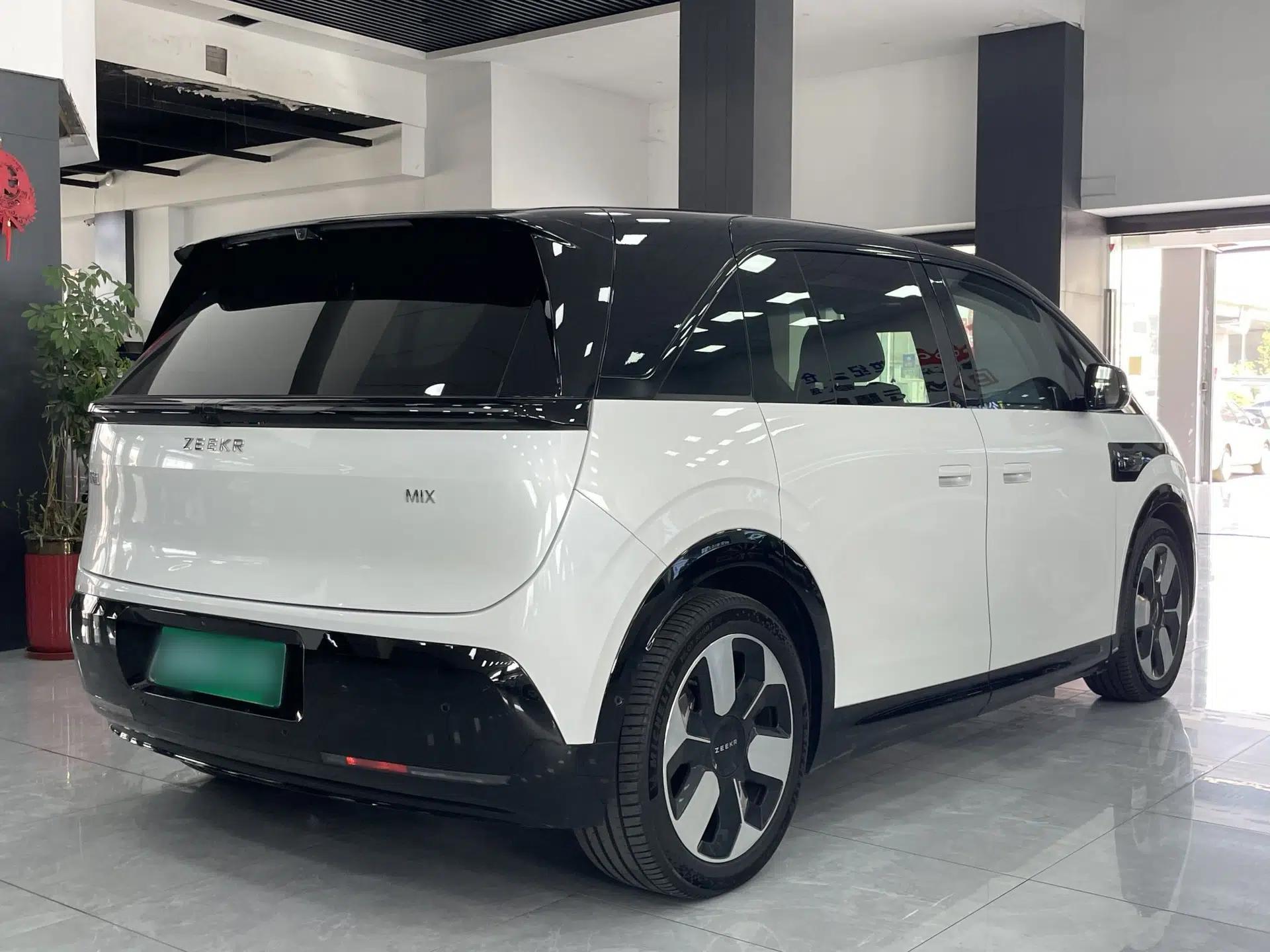 Zeekr MIX 2025 Intelligent Driving Version — миниатюра 17