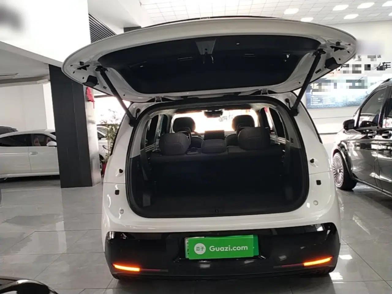 Zeekr MIX 2025 Intelligent Driving Version — миниатюра 28