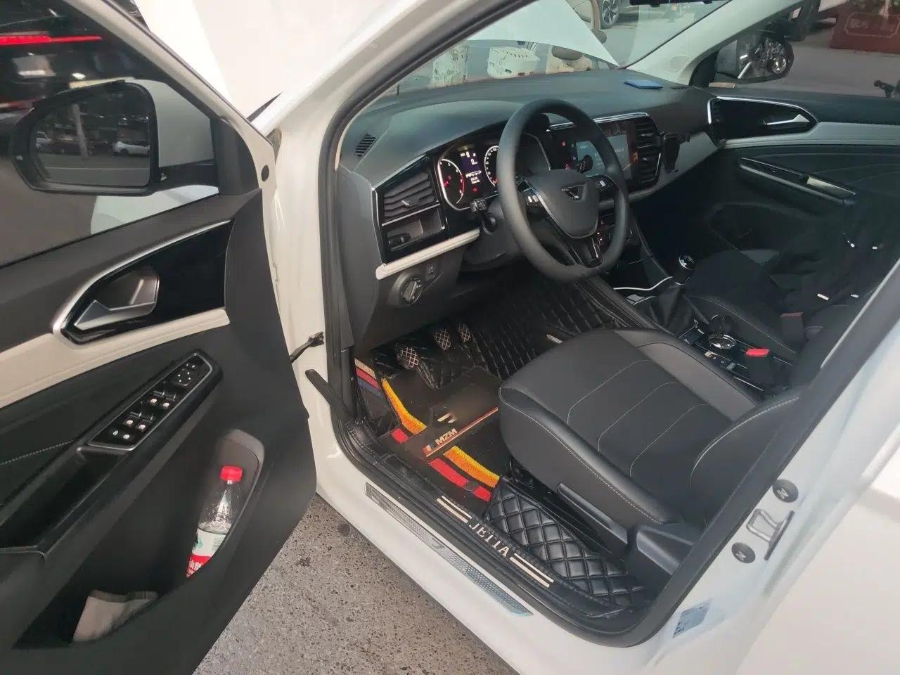 Jetta VS5 2022 280TSI Manual Enjoyment Version — миниатюра 19