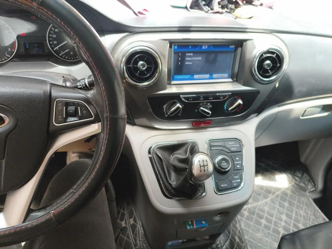 JAC Refine M3 2019 IKEA Edition 1.8L Luxury Smart Model — миниатюра 13