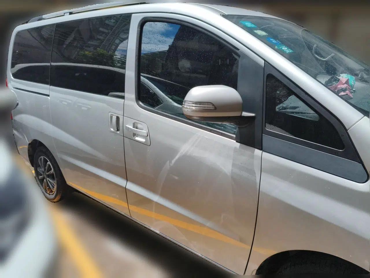 JAC Refine M3 2019 IKEA Edition 1.8L Luxury Smart Model — миниатюра 3