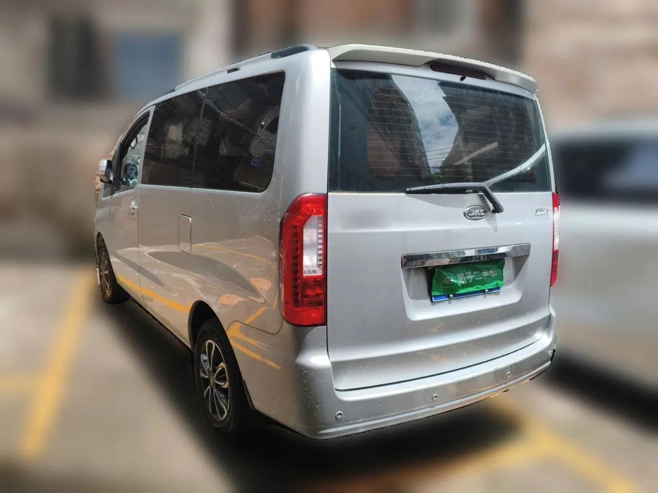 JAC Refine M3 2019 IKEA Edition 1.8L Luxury Smart Model — миниатюра 4