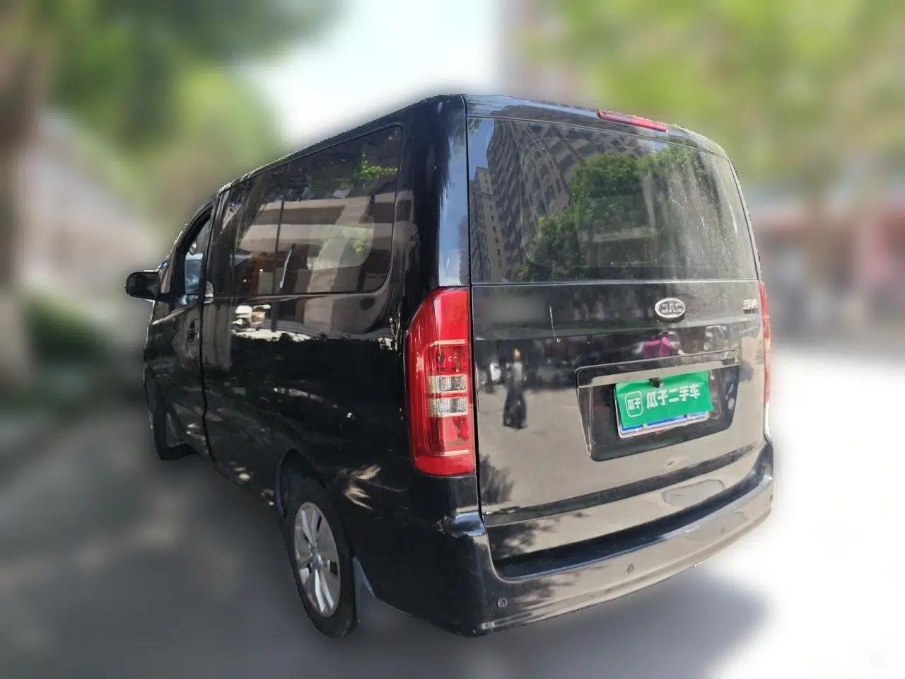 JAC Refine M3 2019 IKEA Edition 1.6L Luxury Model — миниатюра 4