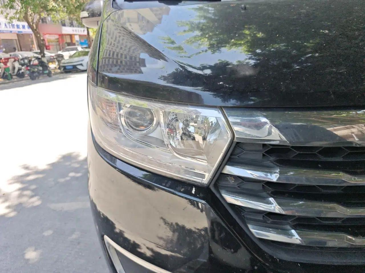 JAC Refine M3 2019 IKEA Edition 1.6L Luxury Model — миниатюра 7