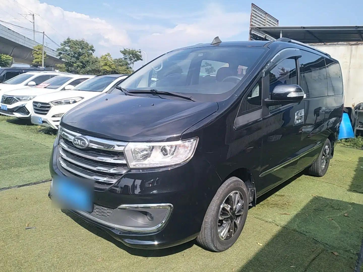 JAC Refine M3 2019 IKEA Edition 1.8L Luxury Smart Model — миниатюра 1