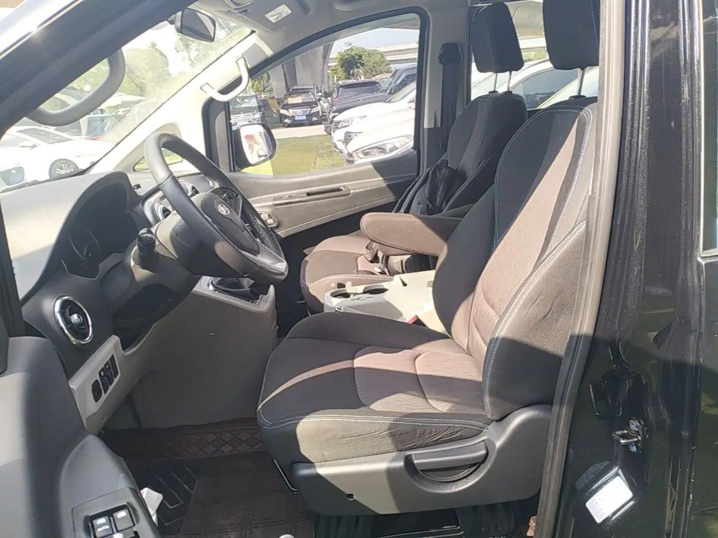 JAC Refine M3 2019 IKEA Edition 1.8L Luxury Smart Model — миниатюра 17