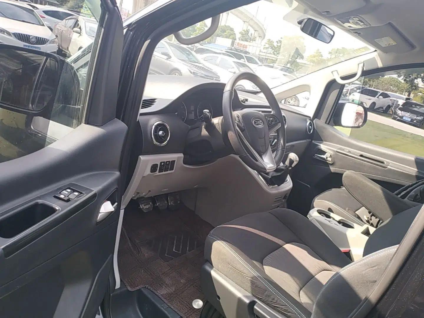 JAC Refine M3 2019 IKEA Edition 1.8L Luxury Smart Model — миниатюра 18