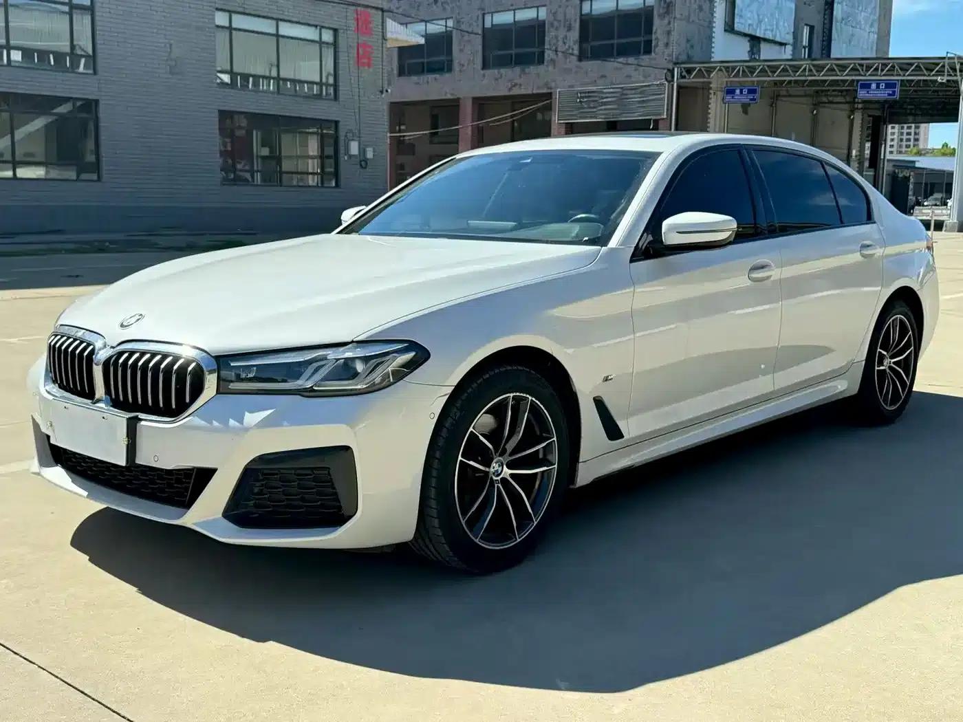 BMW 5 Series 2022 Facelift II 525Li M Sport Package — миниатюра 1