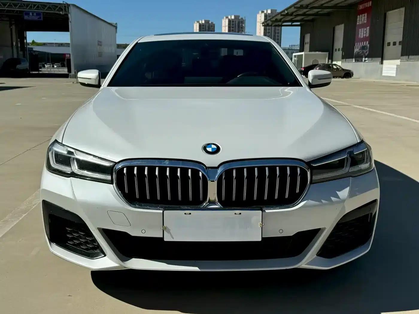 BMW 5 Series 2022 Facelift II 525Li M Sport Package — миниатюра 2
