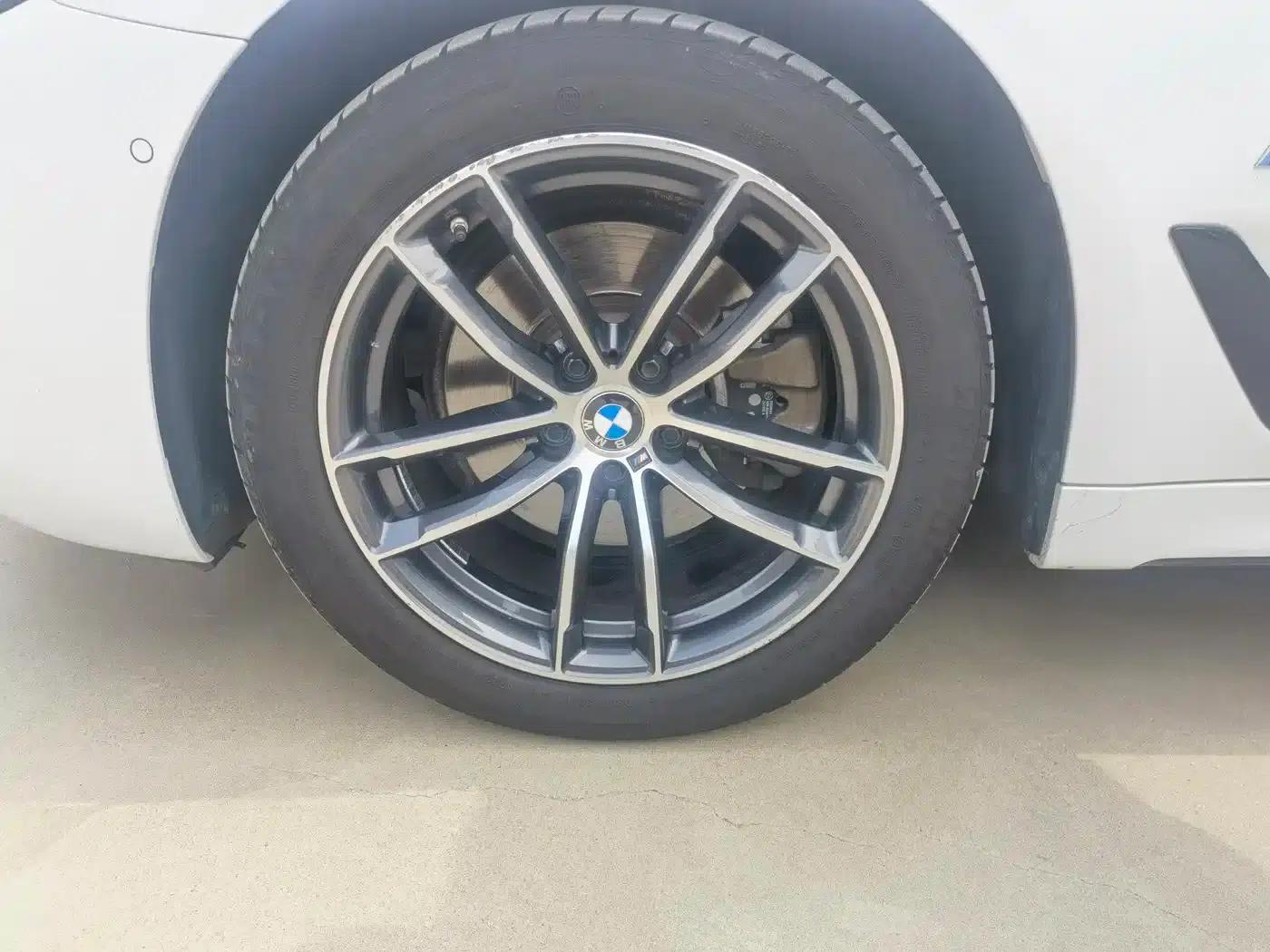 BMW 5 Series 2022 Facelift II 525Li M Sport Package — миниатюра 15