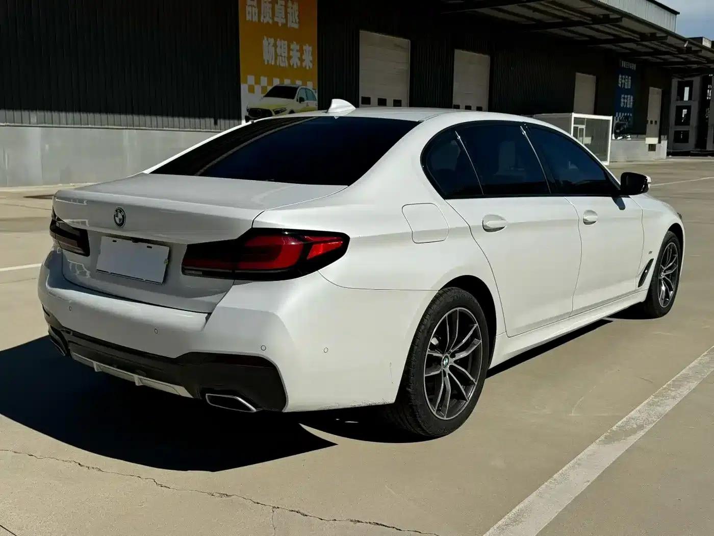 BMW 5 Series 2022 Facelift II 525Li M Sport Package — миниатюра 6