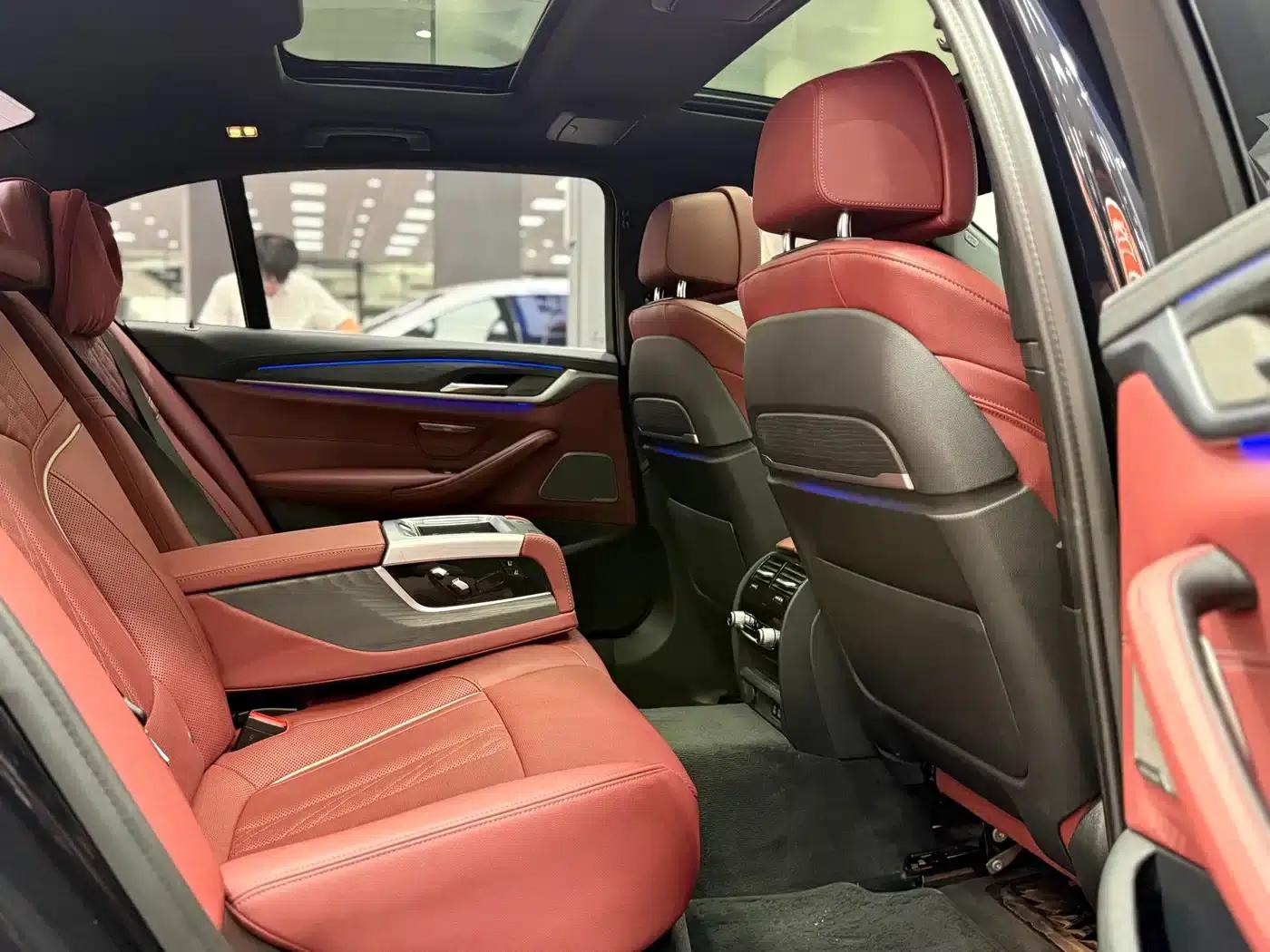 2021 BMW 5 Series Facelift 530Li Luxury M Sport Package — миниатюра 16
