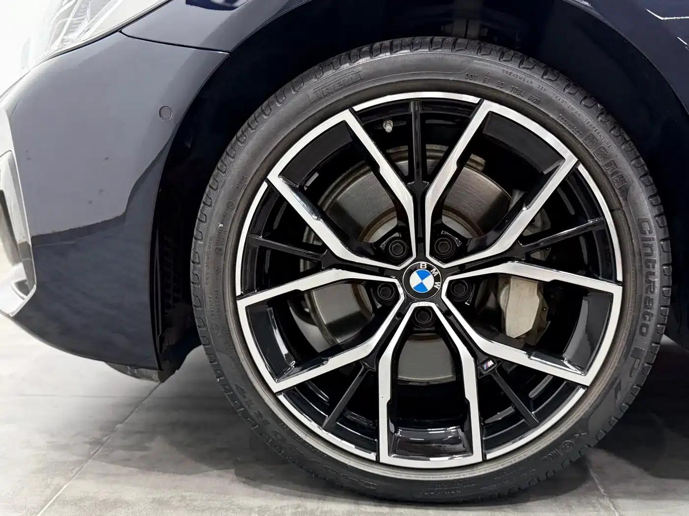 2021 BMW 5 Series Facelift 530Li Luxury M Sport Package — миниатюра 18
