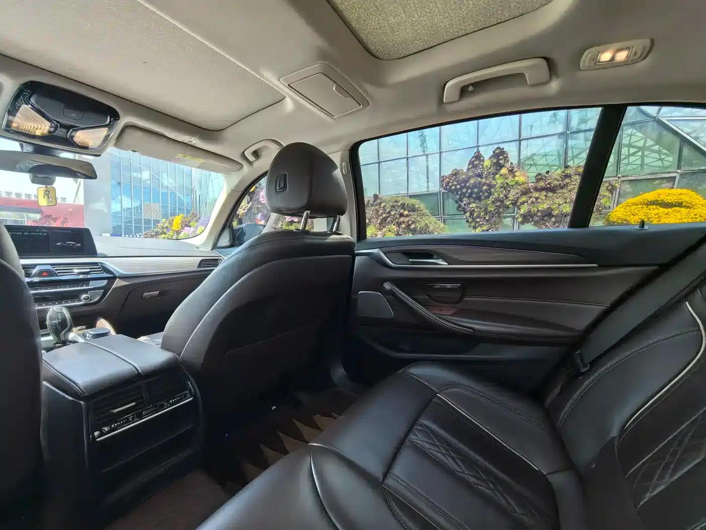 2018 BMW 5 Series Facelift 530Li Leading Luxury Package — миниатюра 6