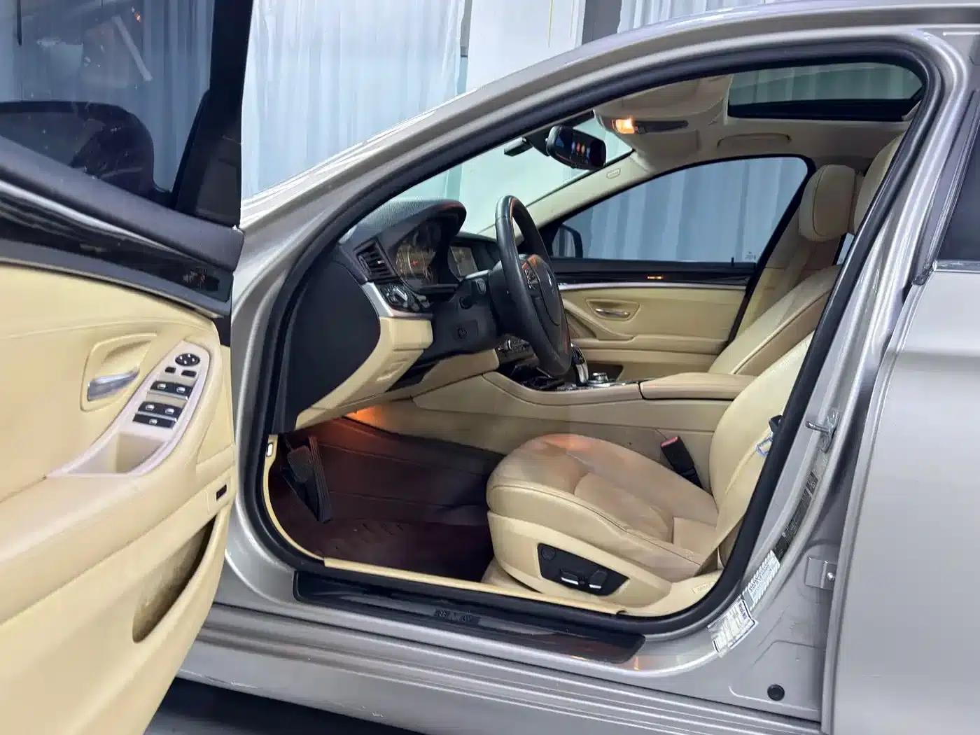 BMW 5 Series 2013 525Li Leading Edition — миниатюра 9